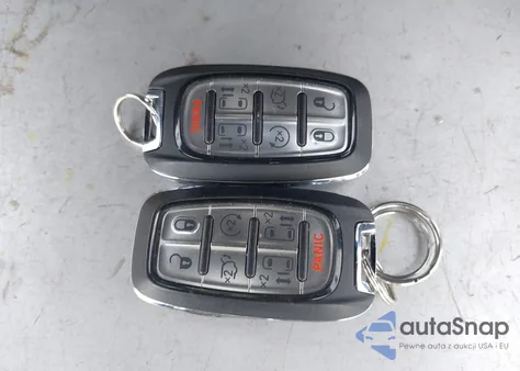 2021 Chrysler Voyager Lxi z USA, uszkodzony, nr VIN 2C4RC1DG9MR565046